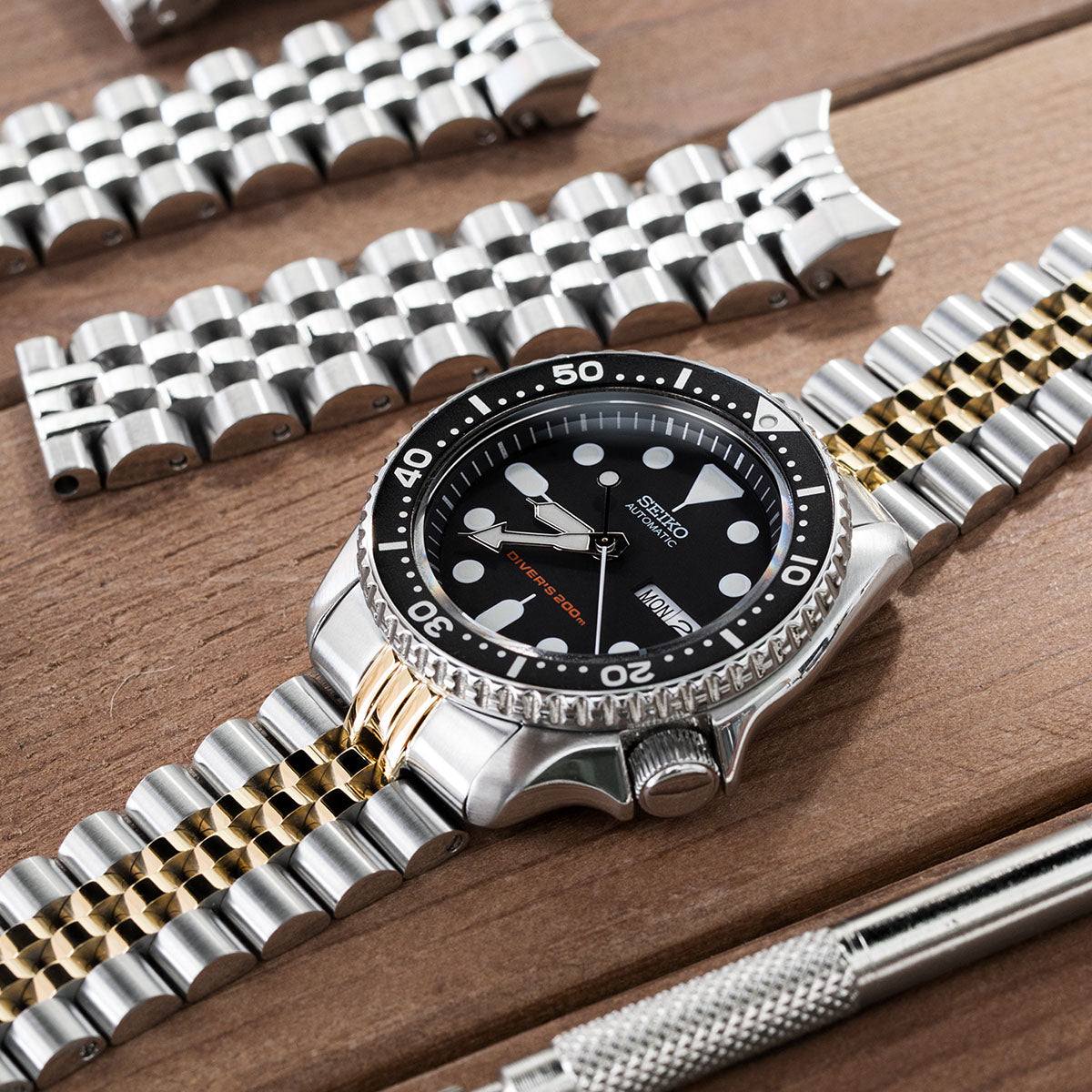 Watch Bands | What is the standard watch band width?