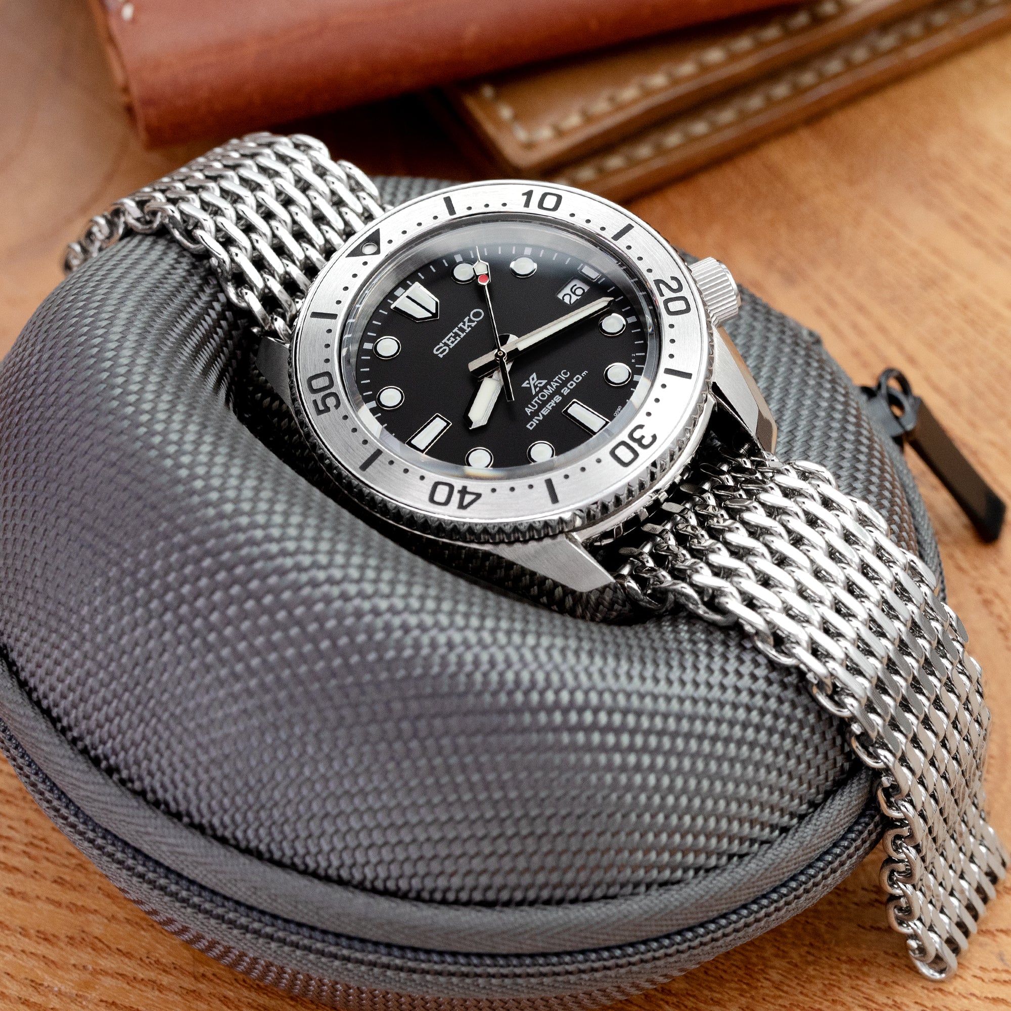 20mm Tapered "SHARK" Mesh Band Stainless Steel Watch Bracelet, V-Clasp, Polished