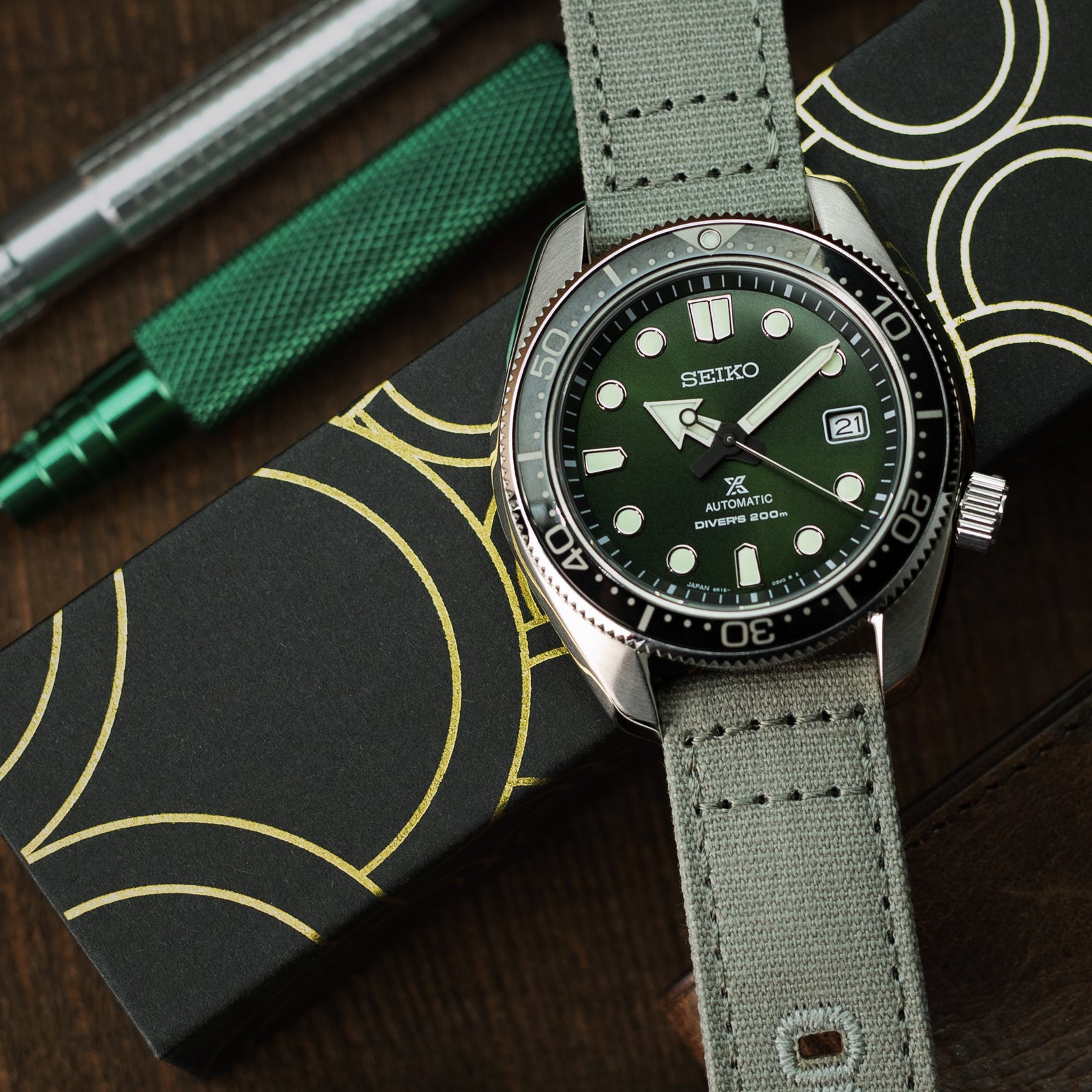 Khaki-grünes Canvas-Uhrenarmband mit Schnellverschluss, 20mm oder 22mm