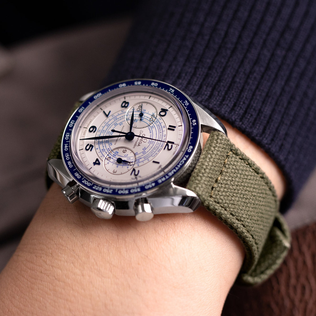 20mm, 21mm oder 22mm MiLTAT WW2 2-teilige militärgrüne gewaschene Canvas-Armbinde mit Lockstich-Rundloch, sandgestrahlt 