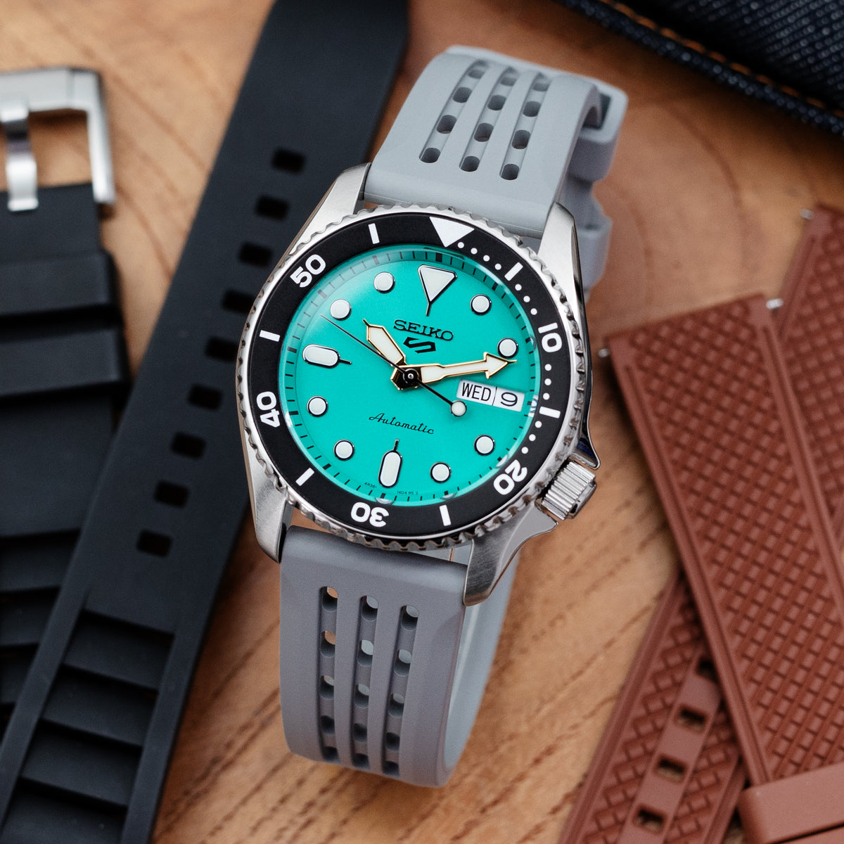 Ocellus Hellgraues FKM-Kautschuk-Sportarmband mit Schnellverschluss, 20mm oder 22mm