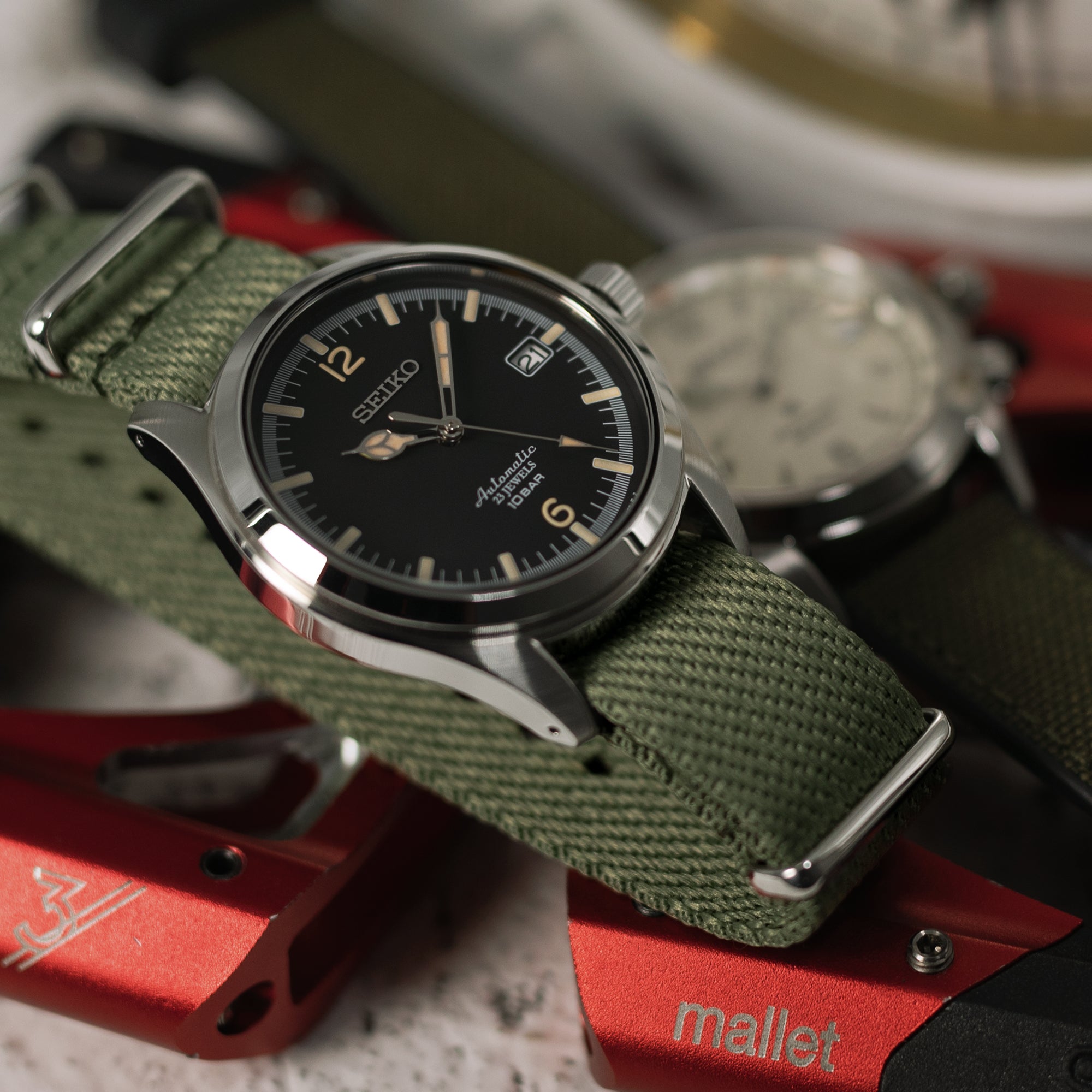 MiLTAT 20mm Military One-piece Watch Strap, Waffle Nylon Armband, Polished - Military Green