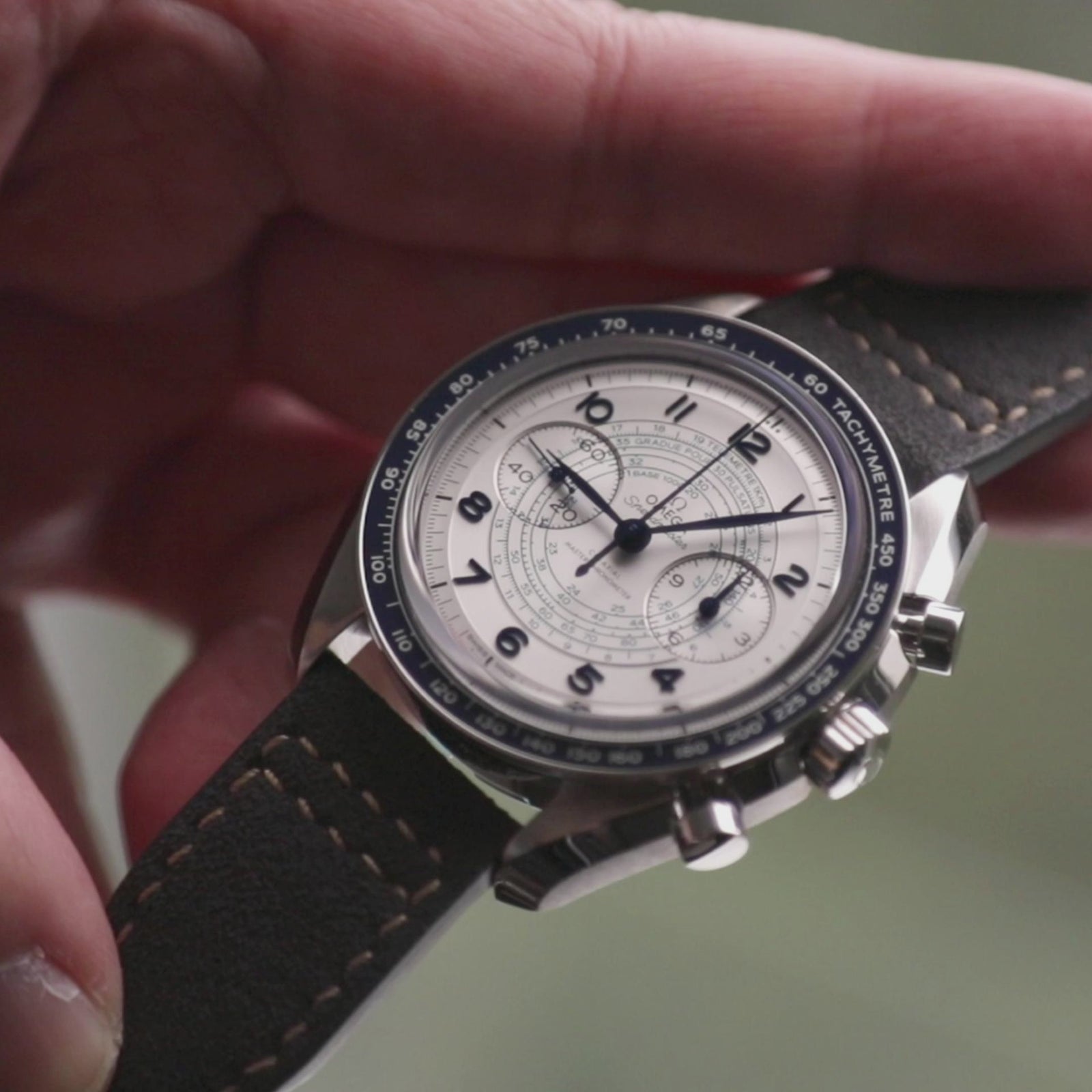 Charcoal Schwarzes Alcantara-Gewebe Schnellwechsel-Uhrenarmband, Beige Naht, 20mm, 21mm oder 22mm