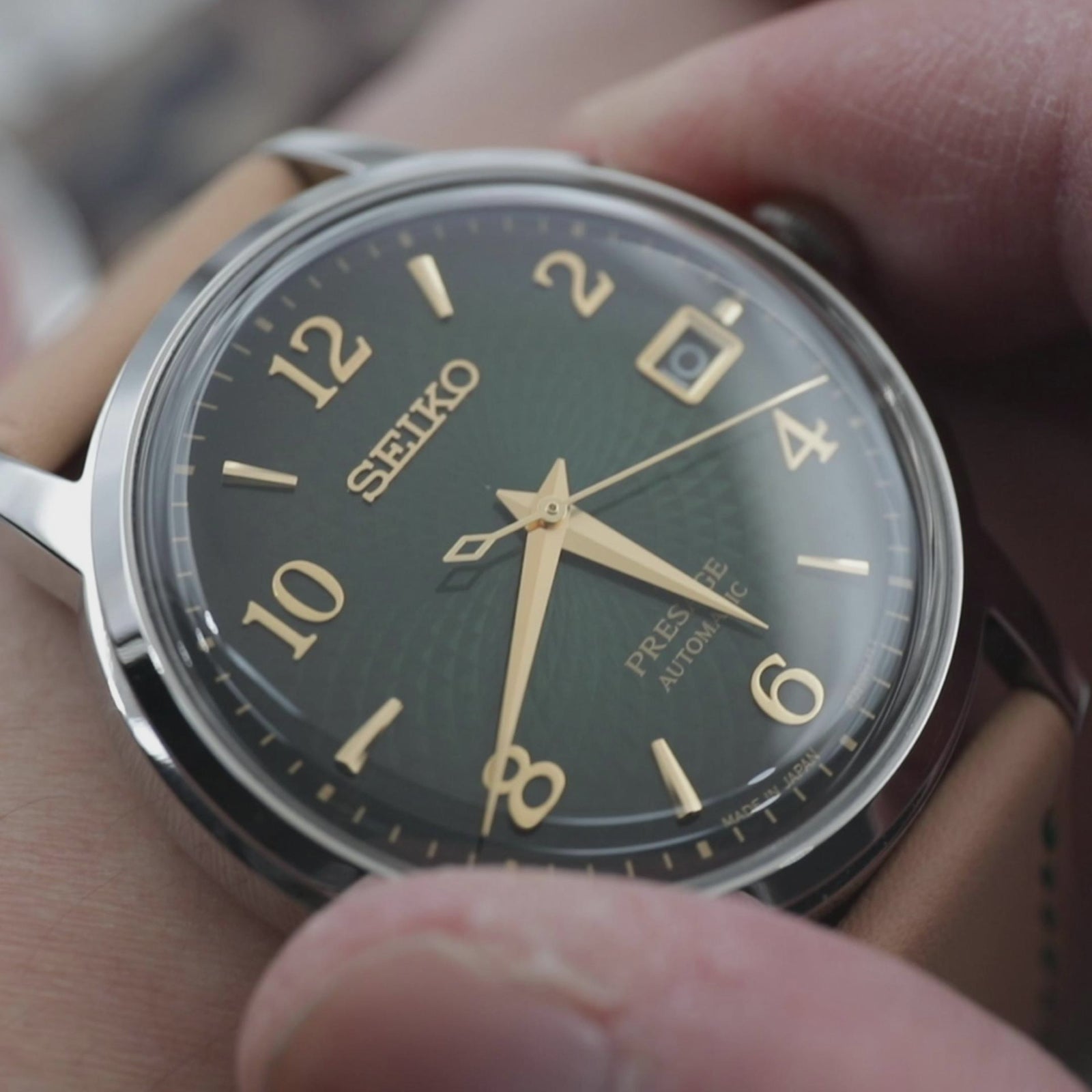 Q.R. 20mm Beige Leder-Uhrenarmband, konisch, mit waldgrüner Naht + Zermatt