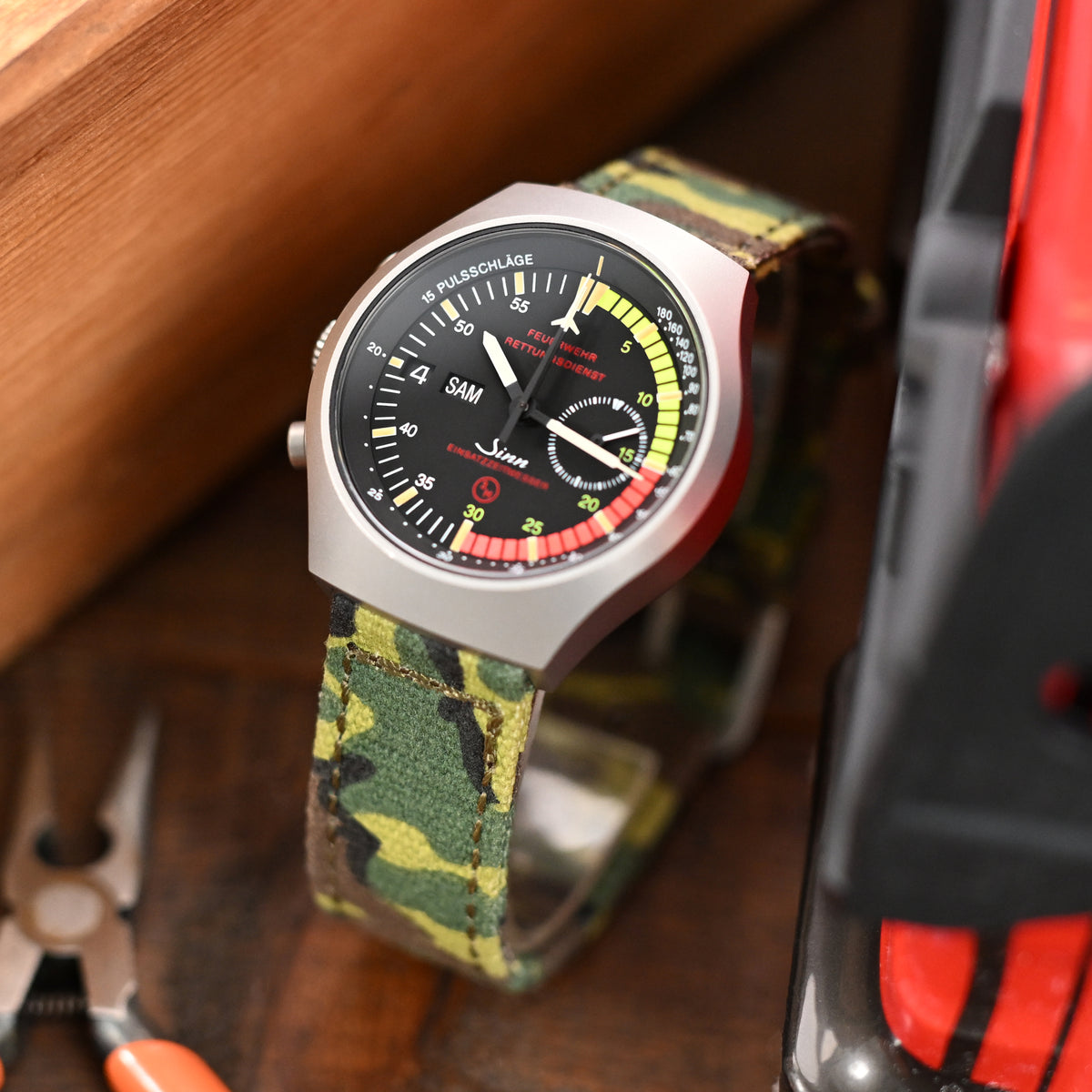 20mm, 21mm or 22mm MiLTAT WW2 2-piece ERDL Camouflage Canvas Armband with lockstitch round hole, Sandblasted