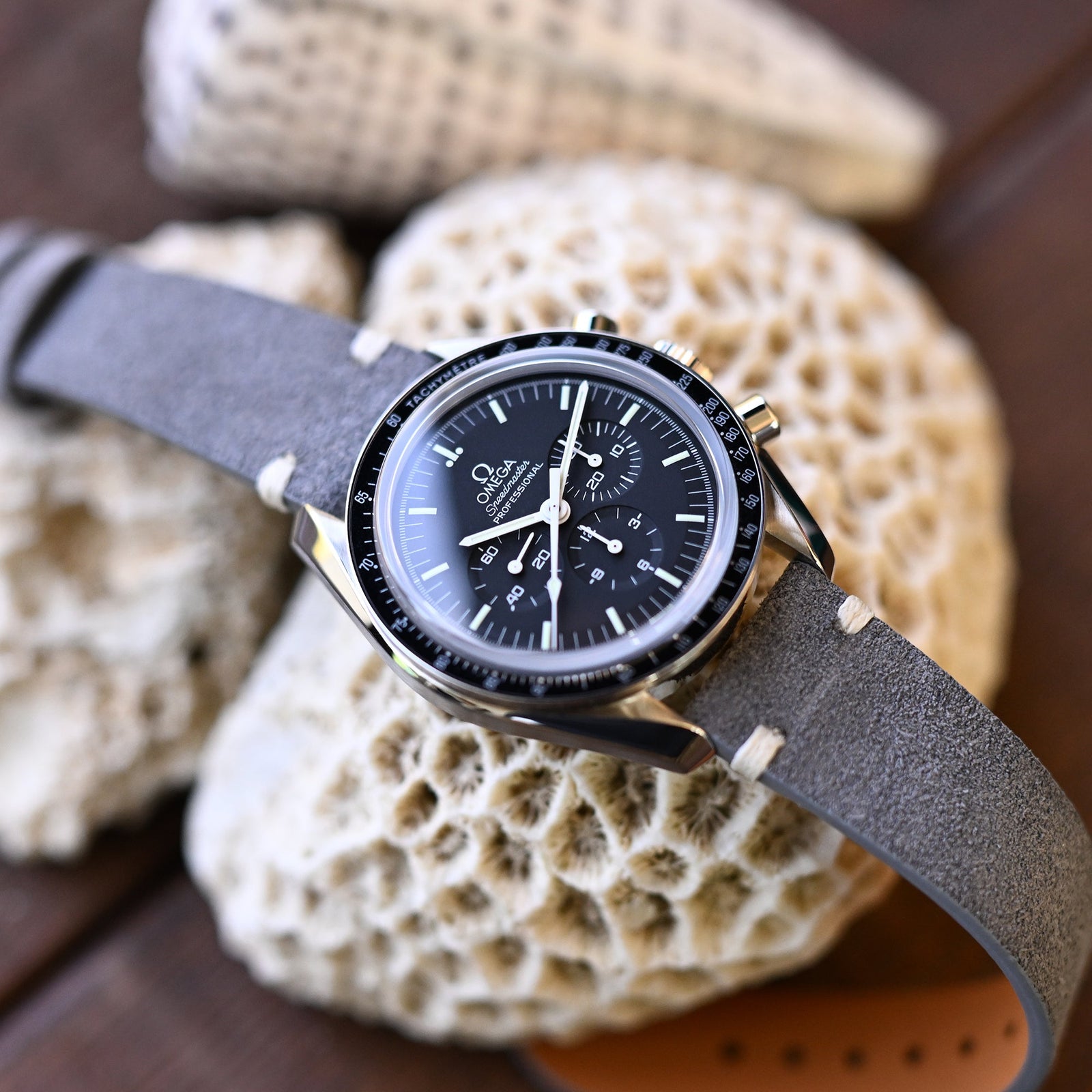 Omega Speedmaster Professional Moonwatch 3573.50.00 Strapcode watch bands