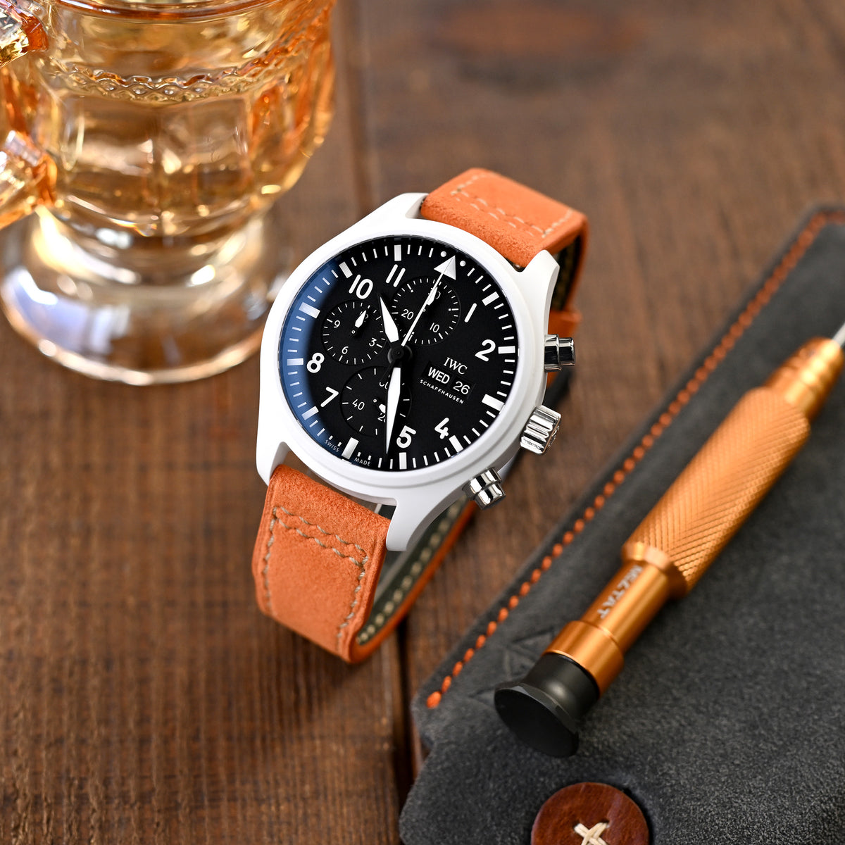 Orange Alcantara Stoff Schnellwechsel-Uhrenarmband, beige Naht, 20mm, 21mm oder 22mm