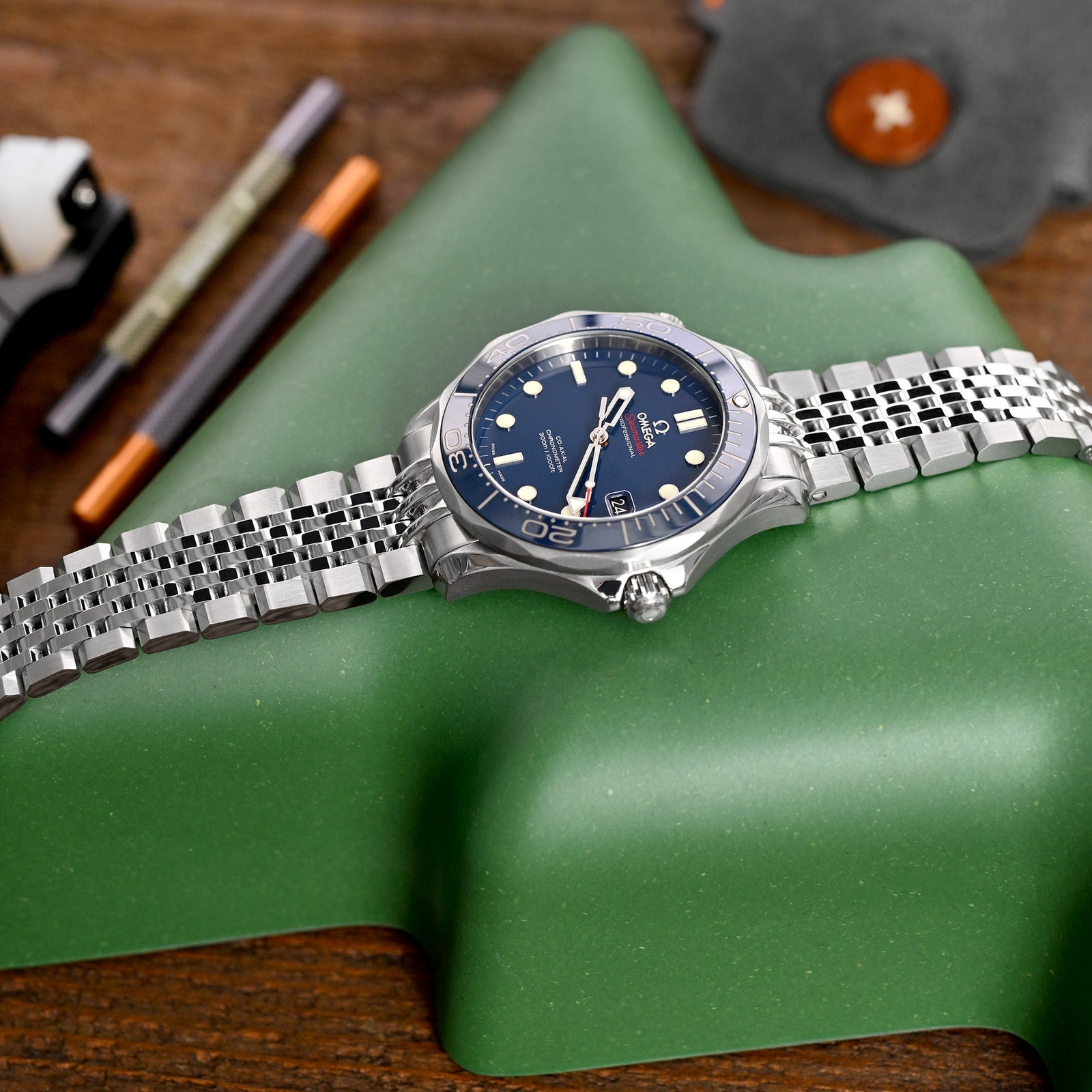 20mm Asteroid Watch Band for Omega Seamaster 41mm, 316L Stainless Steel Brushed and Polished V-Clasp Strapcode Watch Bands