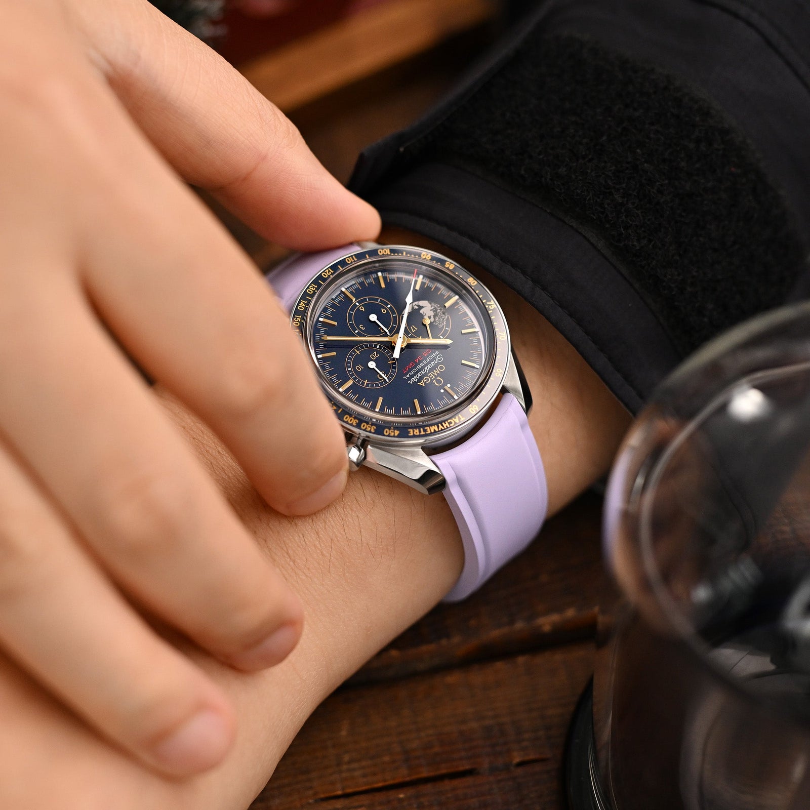 OMEGA Speedmaster Moonwatch Apollo XVII 311.30.42.30.03.001 Strapcode Watch Bands