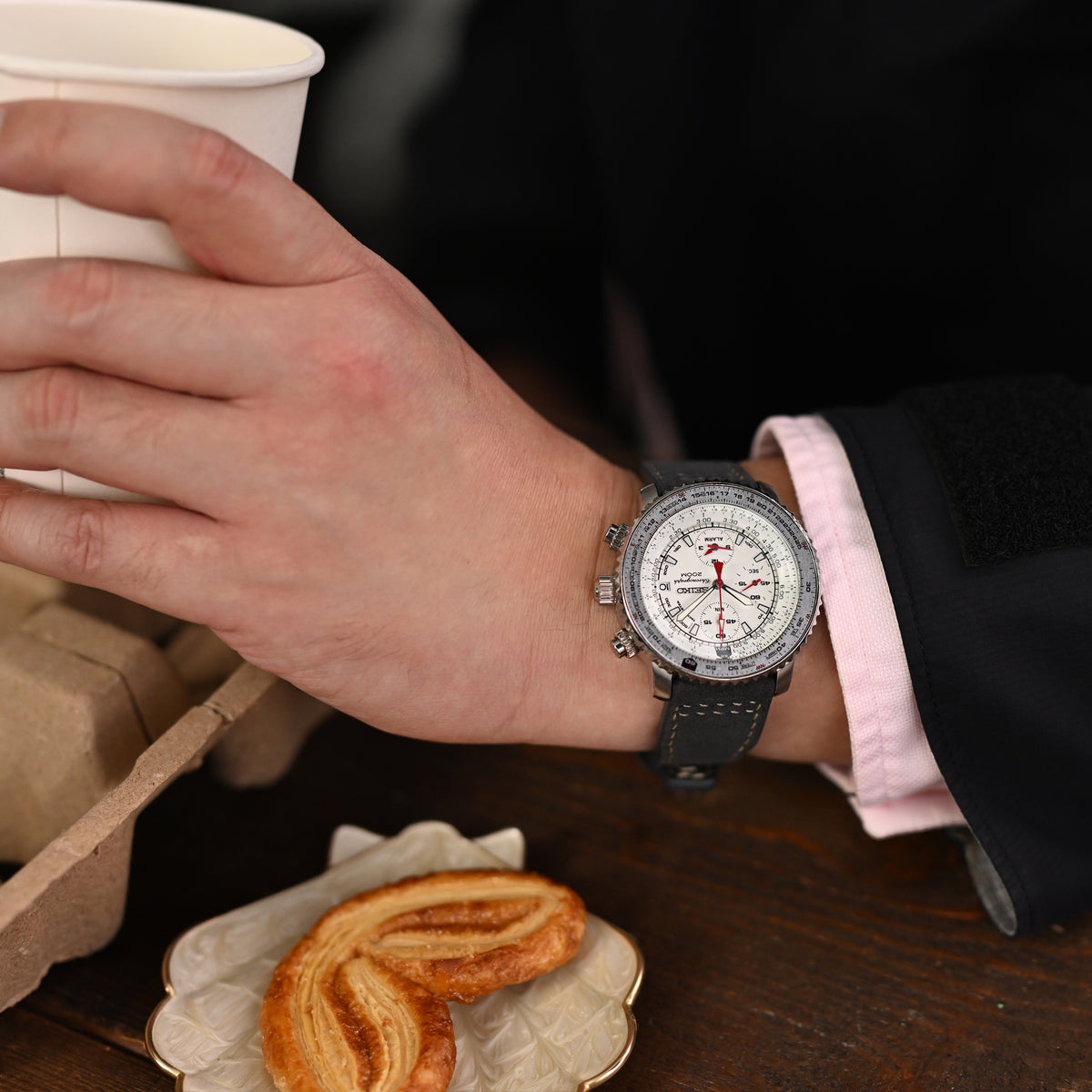 Charcoal Schwarzes Alcantara-Gewebe Schnellwechsel-Uhrenarmband, Beige Naht, 20mm, 21mm oder 22mm