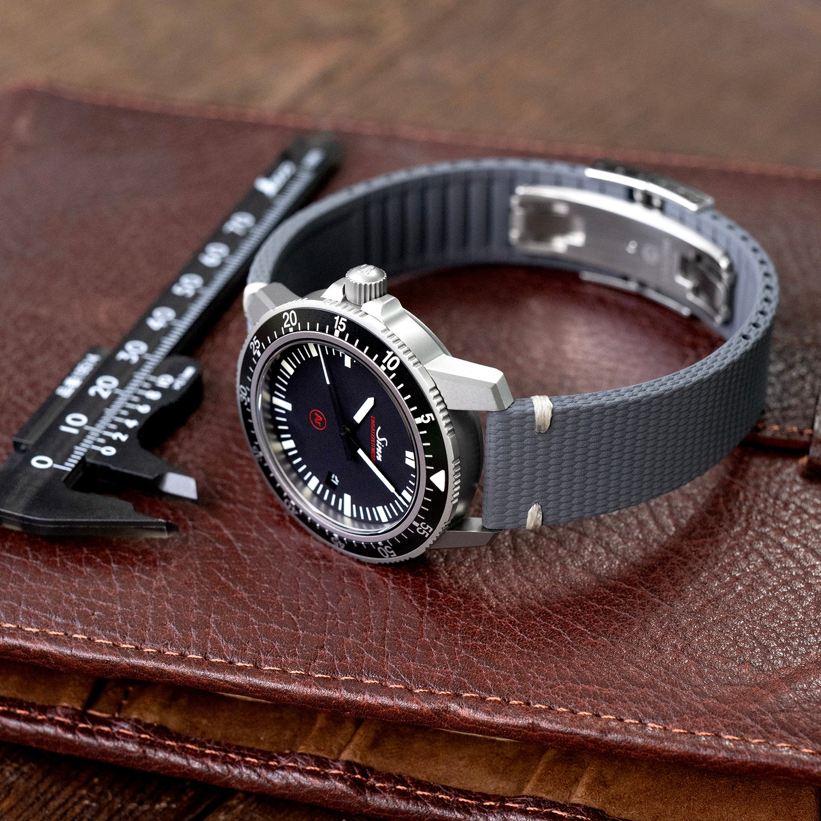 Sinn EZM 3F Strapcode watch bands