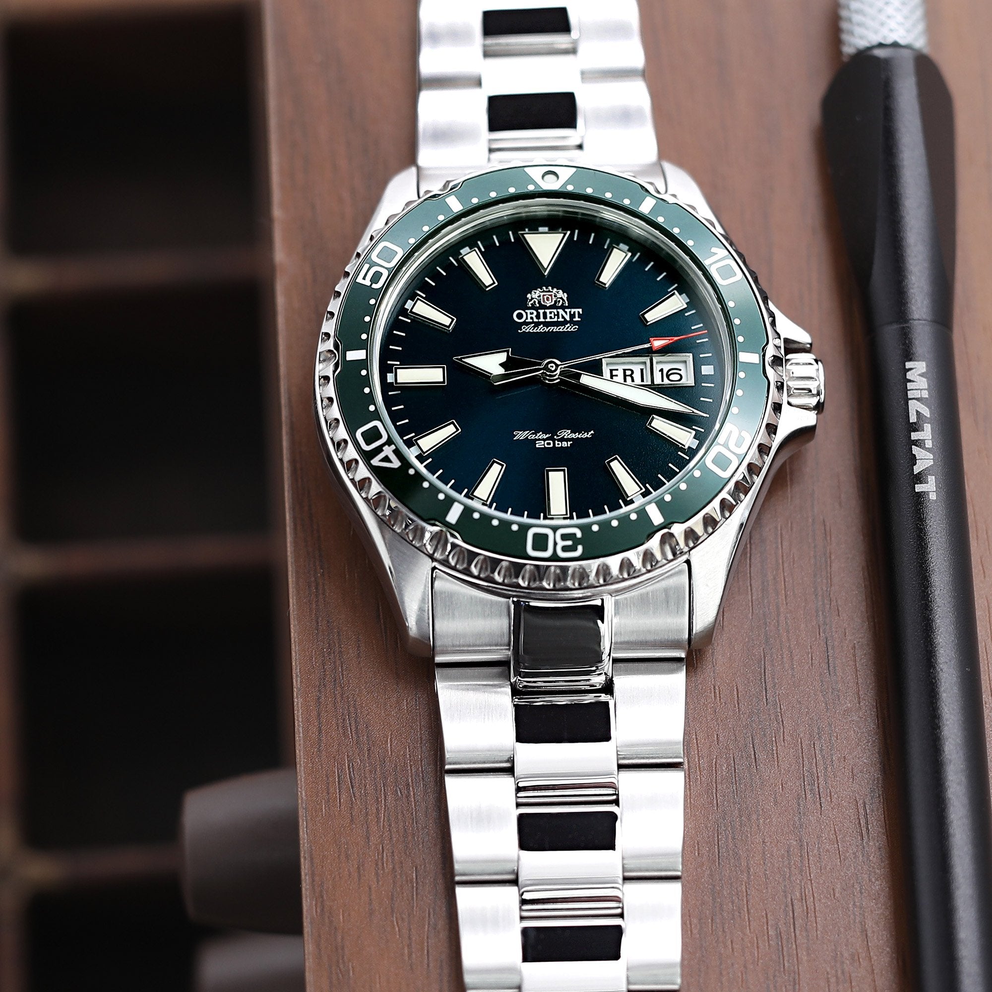 Orient Kamasu Green Diver Watch RA-AA0004E19A Strapcode Watch Bandsa