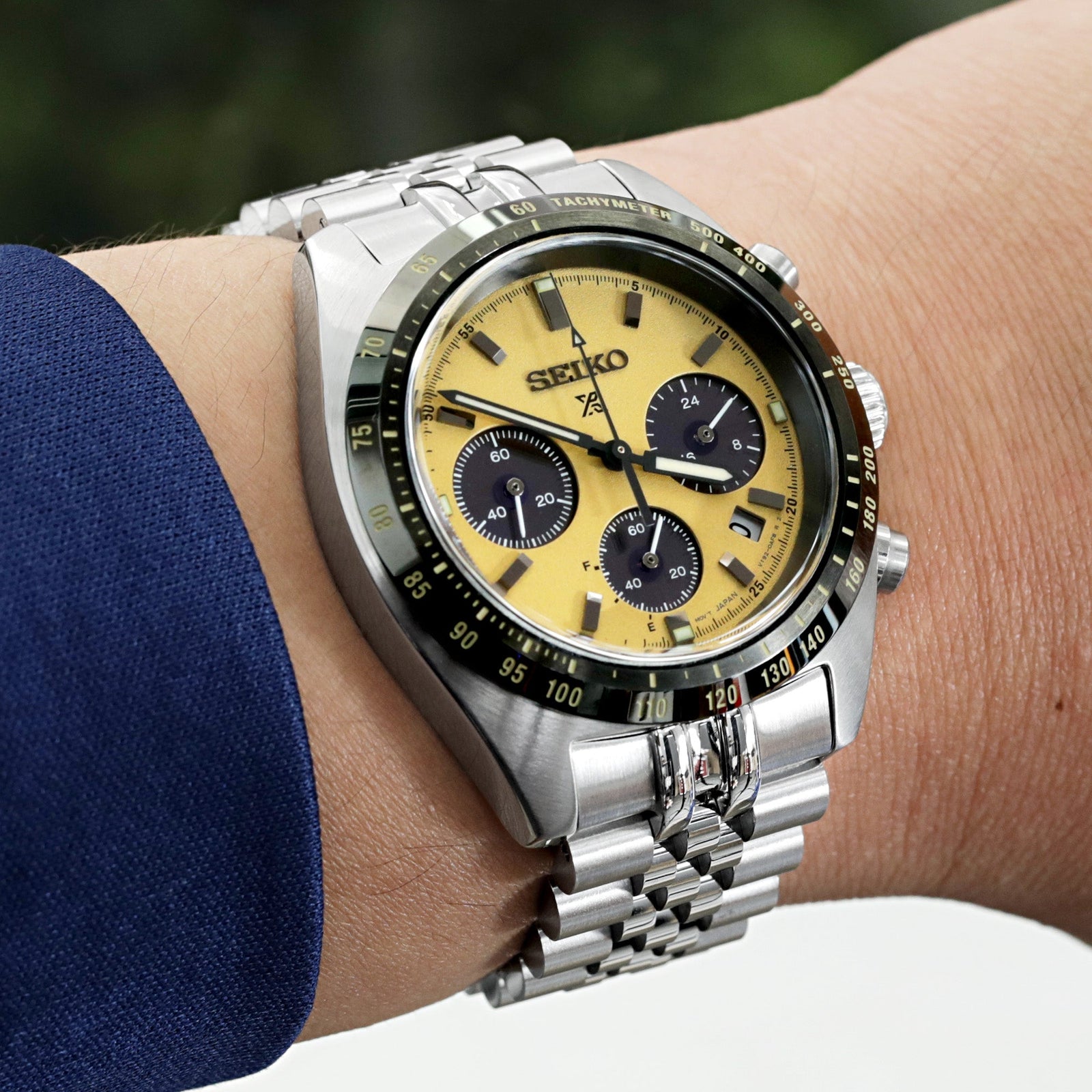 Seiko Speedtimer Panda chronograph SSC817 Gold Dial Seitona  Strapcode Watch Bands