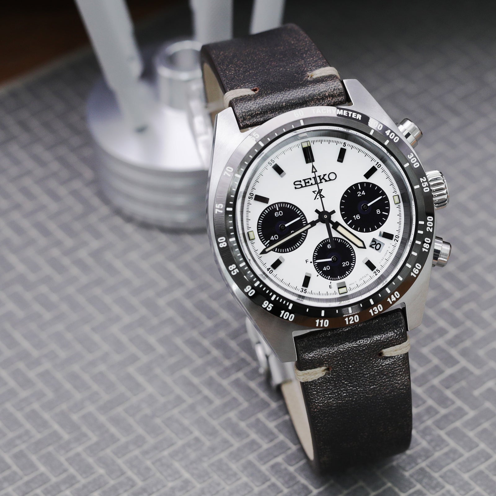 Q.R. 20mm Italian Handmade Blackish Brown Leather Watch Band, One-piece V-clasp, Beige St. Strapcode Watch Bands